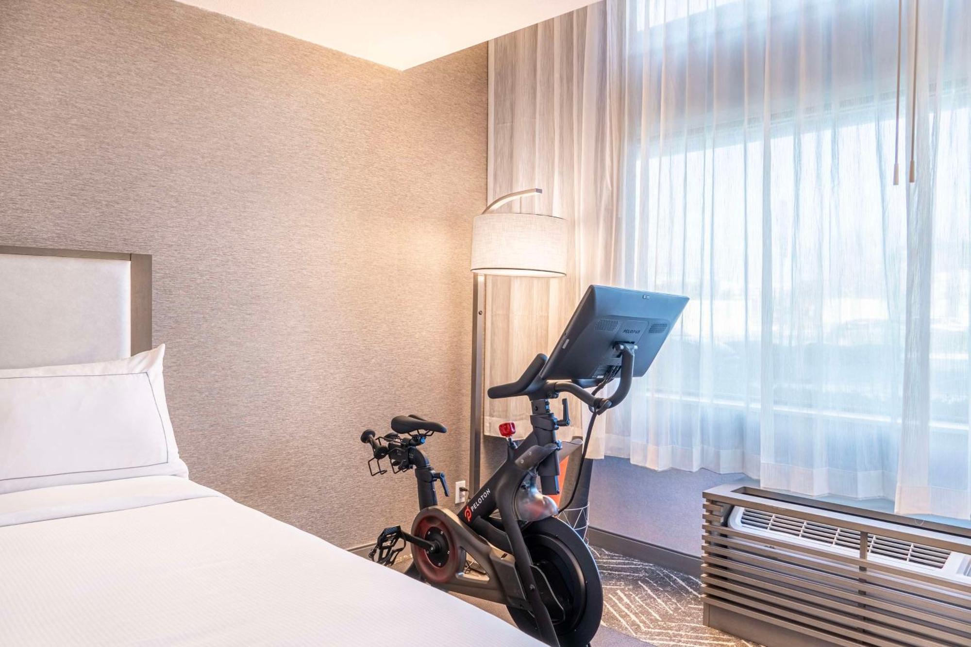 Doubletree By Hilton Orange County Airport Hotell Santa Ana Eksteriør bilde