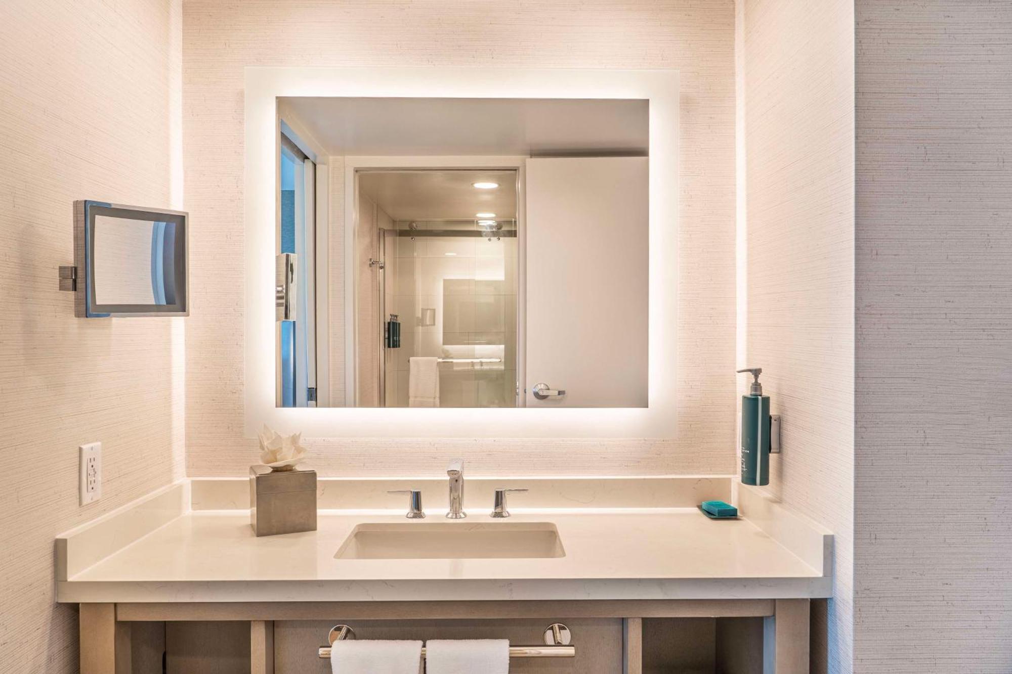 Doubletree By Hilton Orange County Airport Hotell Santa Ana Eksteriør bilde